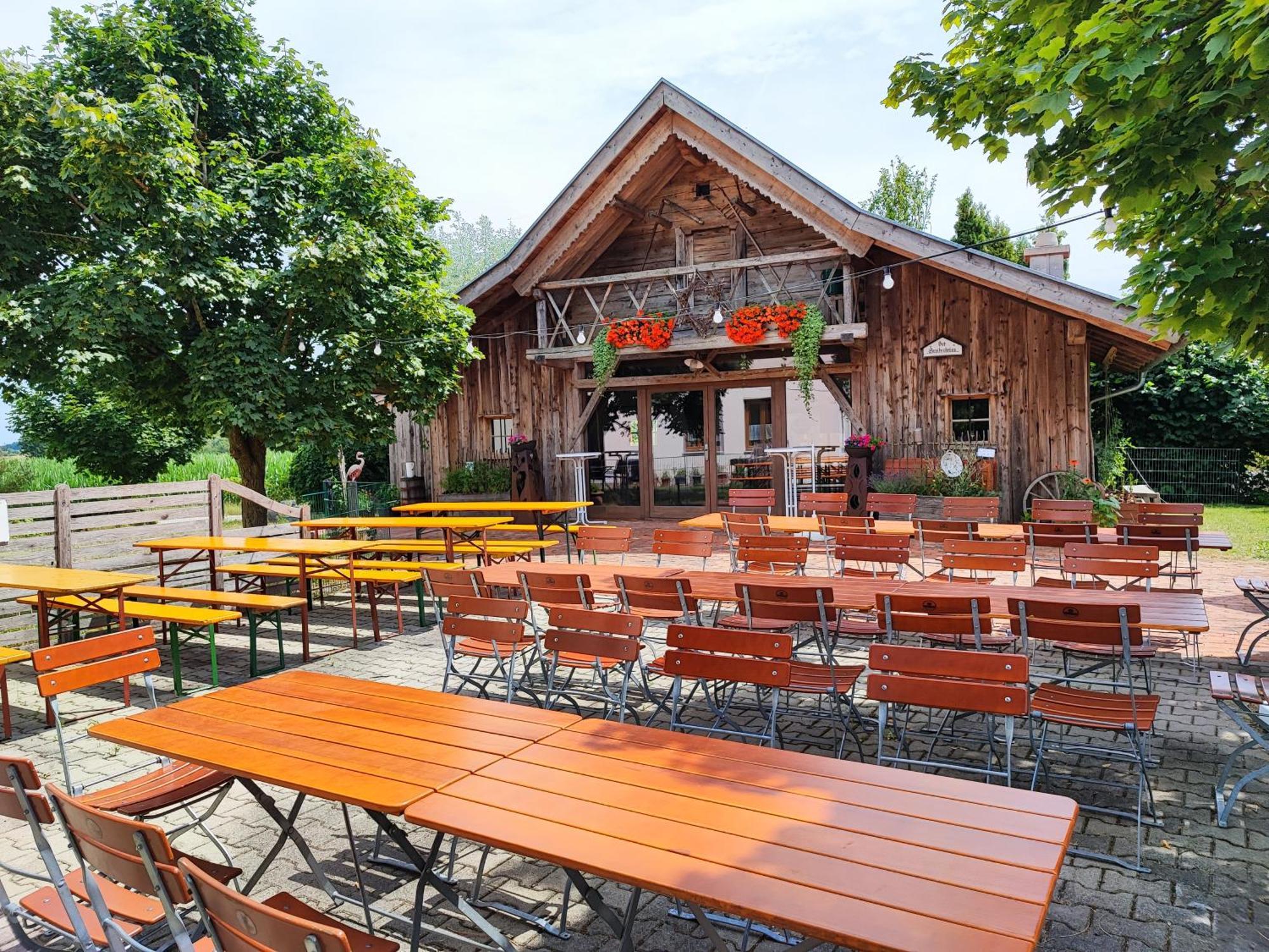 Wirtshaus Zur Bina Hotel Vilsbiburg Exterior photo