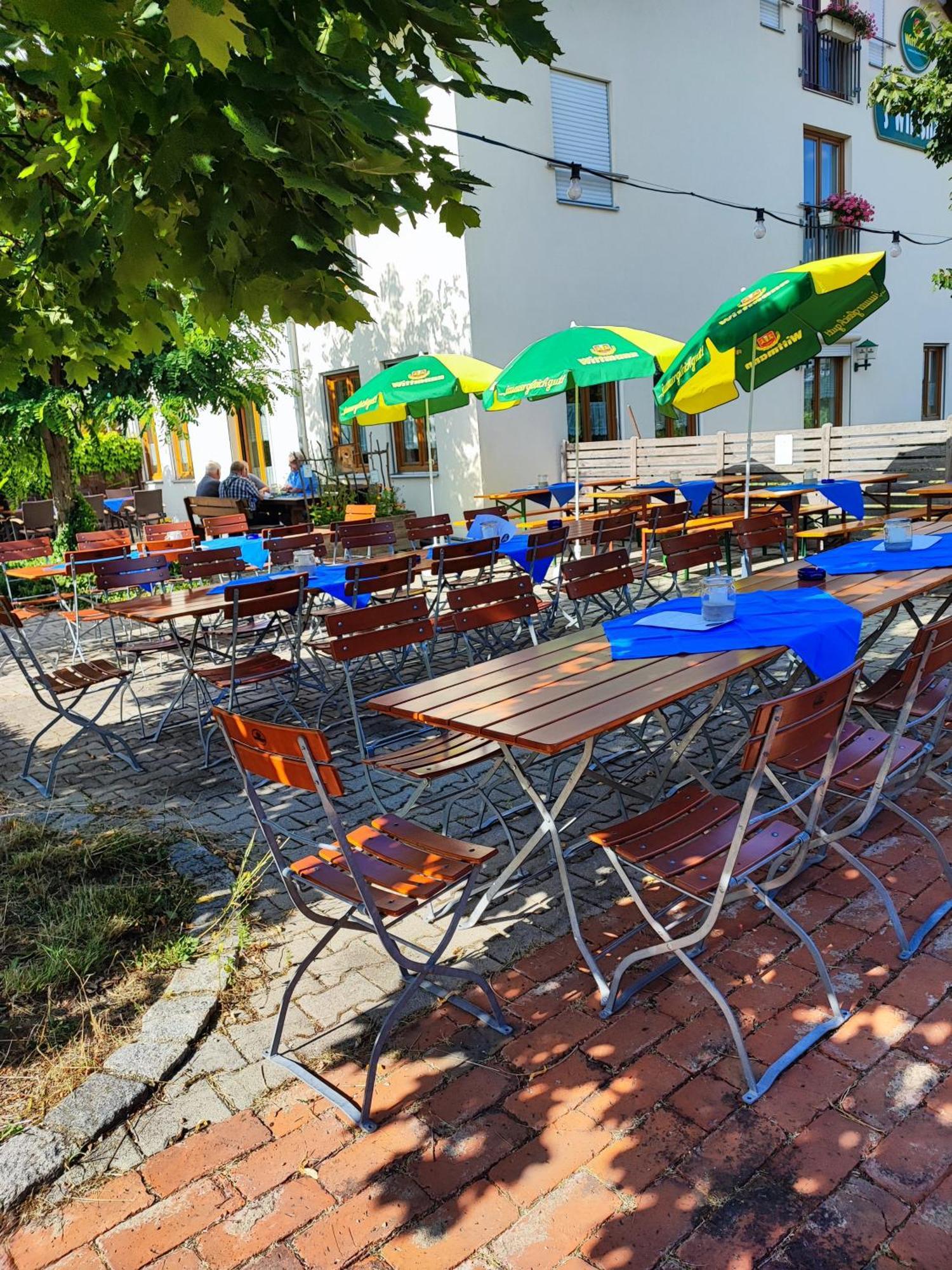 Wirtshaus Zur Bina Hotel Vilsbiburg Exterior photo
